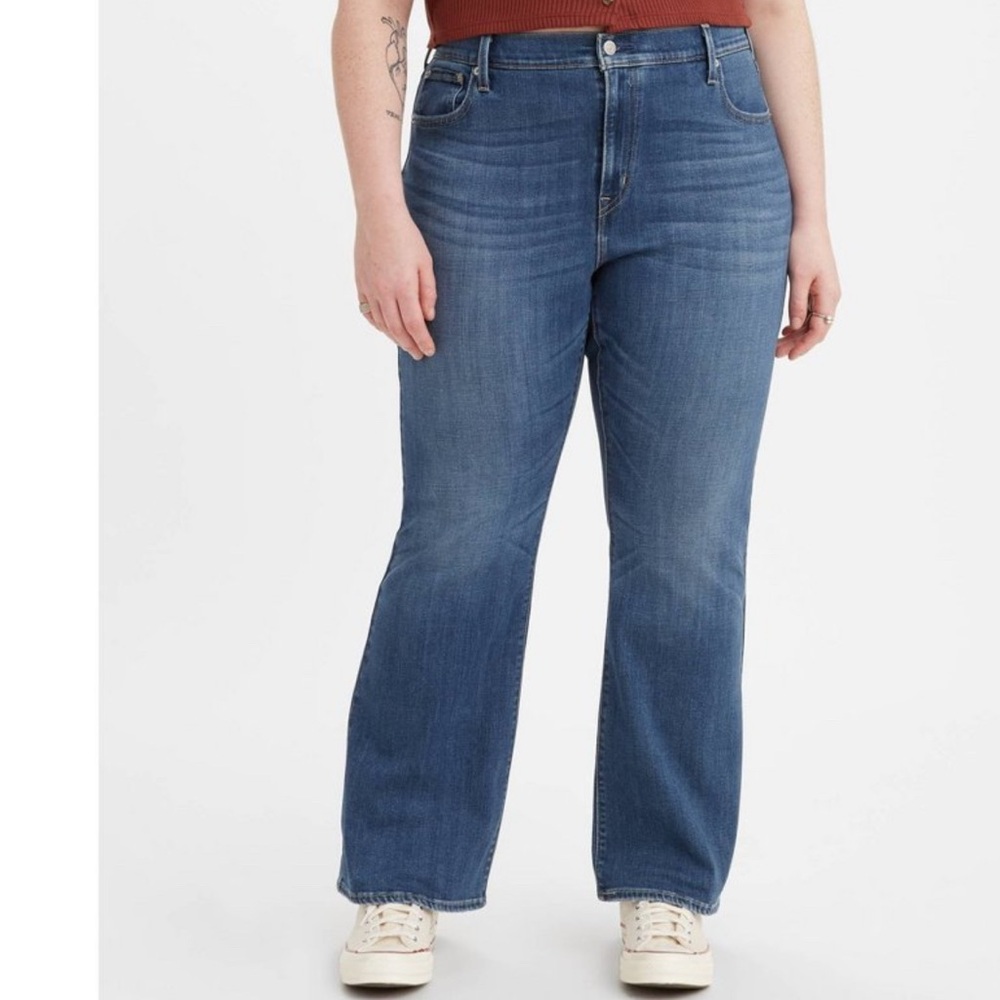 Levi’s 726 High Rise Flare Jeans 24W Long NWT